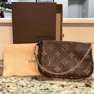 Authentic New Louis Vuitton Mini Pouchette